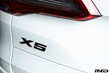 iND g05 x5 painted trunk emblem - iND Distribution