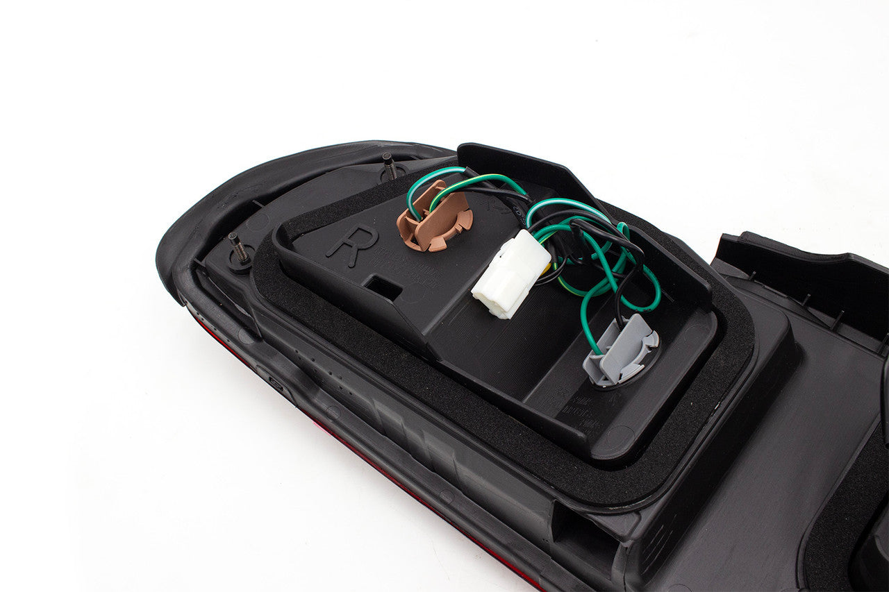 ○ 180SX(RPS13)用 後期 純正 テールライト一式 ガーニッシュ ○