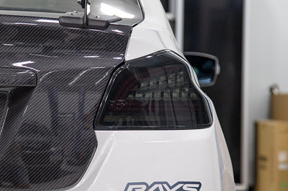 OLM Spec CRテールライト（スモークレンズ・ブラックベース）- 2015-2021 スバル WRX & STI