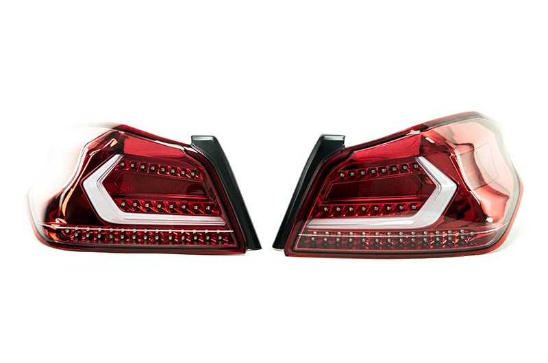 OLM Evolutionテールライト - クリアレンズ・レッドベース・ホワイトバー - 2015-2021 スバル WRX/STI用