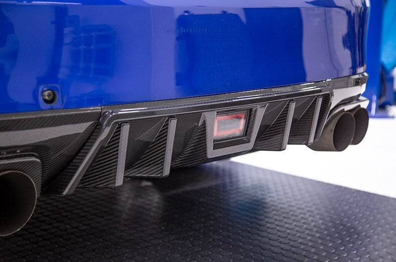 OLM LE ドライカーボンリアディフューザー - 2015-2021 スバル WRX/STI