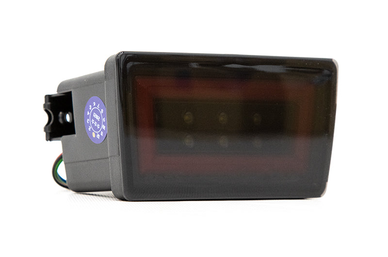 OLM F1 NB+R V2（スモークレンズ、グロスブラックベース、レッドバー）- 2015-2020 WRX / STI