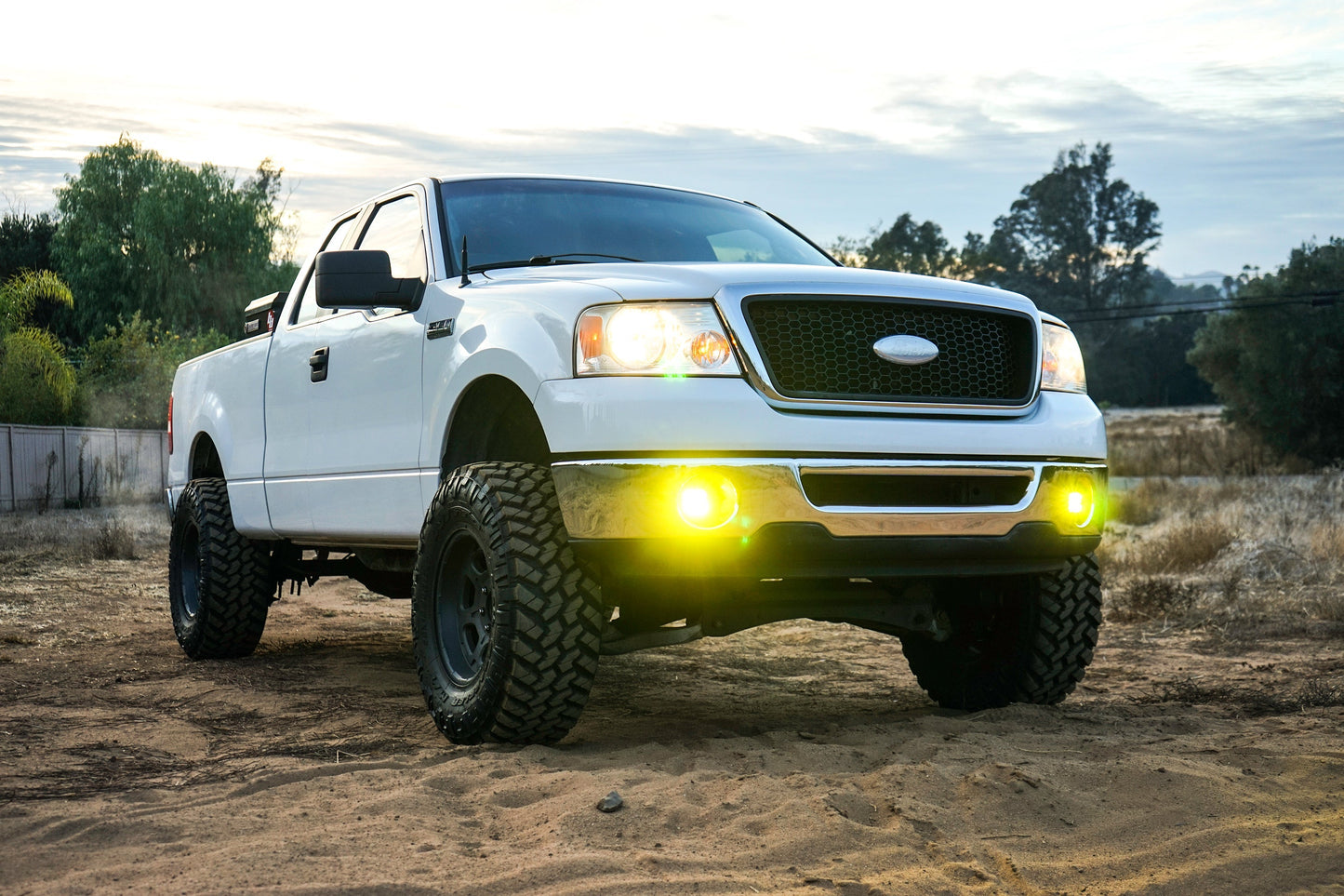 Baja Designs Squadron SAE LEDライトキット - 対応車種: 06-14 F-150、07-13 Tundra、05-11 Tacoma（セット）