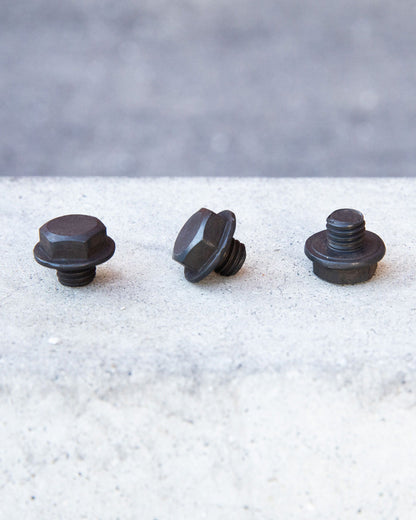 fifteen52 52 HD ボルト _ ブラック