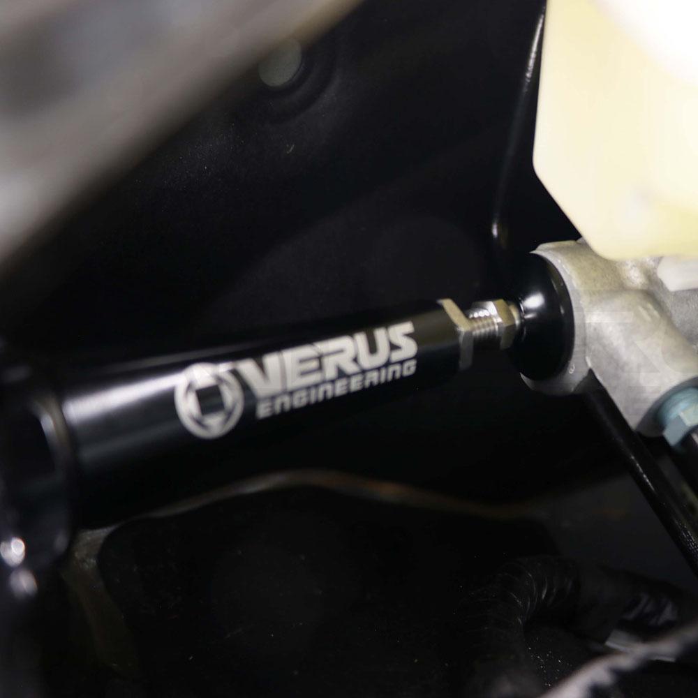Verus Engineering ブレーキマスターシリンダーブレース | 2020年以降 トヨタ A90 スープラ (A0257A)